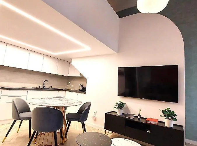 Gallery *